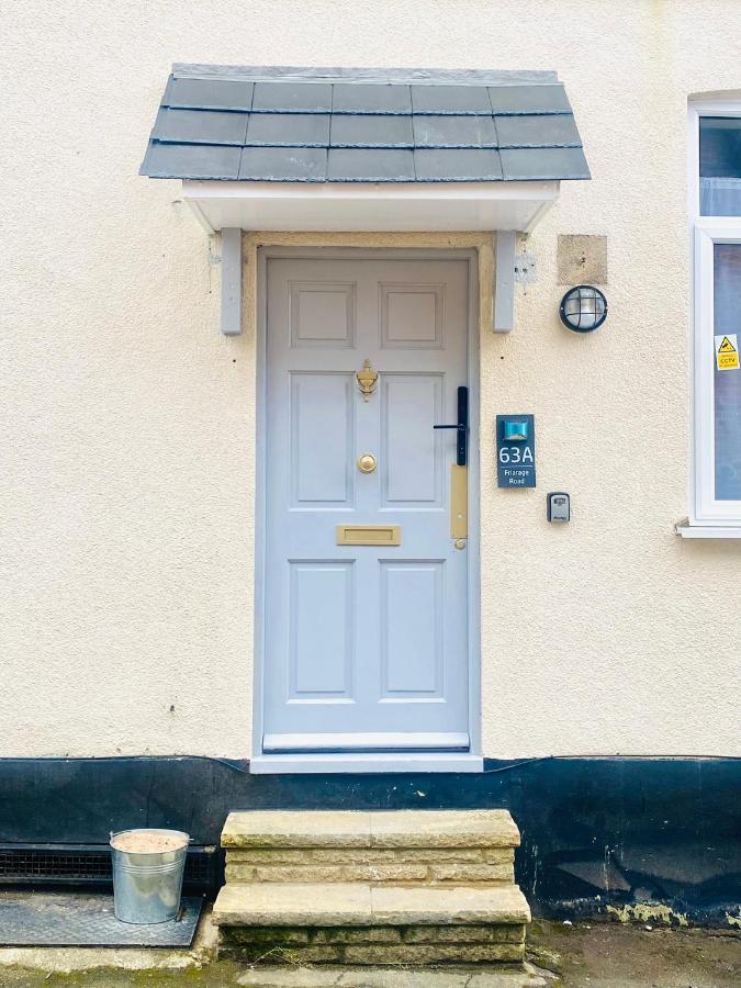 2 Bed Town Centre Nr Theatre Free Park Wi-Fi & Garden Leilighet Aylesbury  Eksteriør bilde